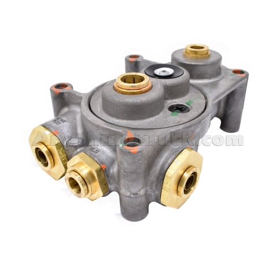 Bendix 800588 TP-5 Tractor Protection Valve: AnythingTruck.com 